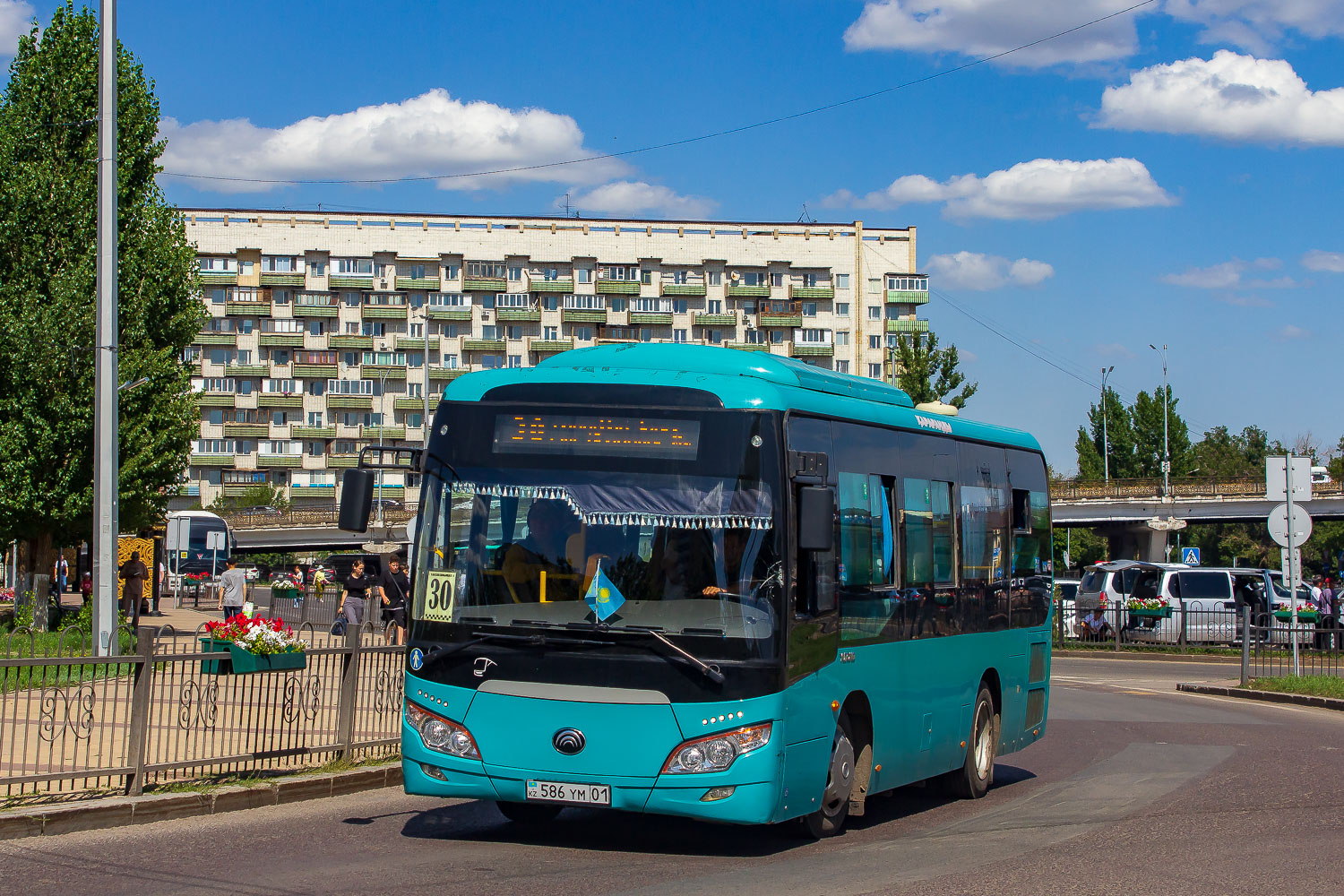 Карагандинская область, Yutong ZK6852HG (СарыаркаАвтоПром) № 586 YM 01