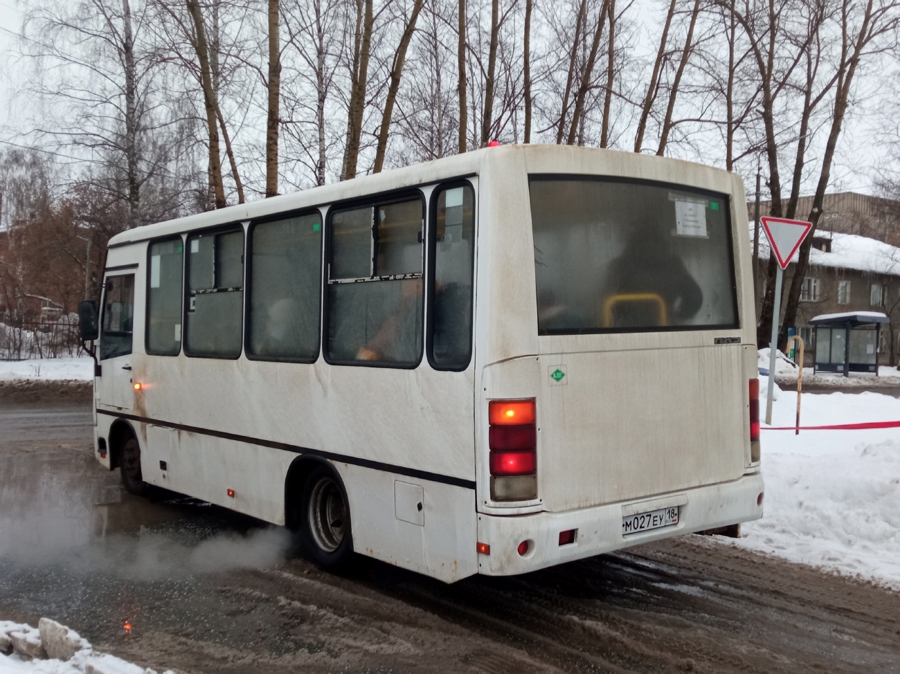 Удмуртия, ПАЗ-320302-12 № М 027 ЕУ 18