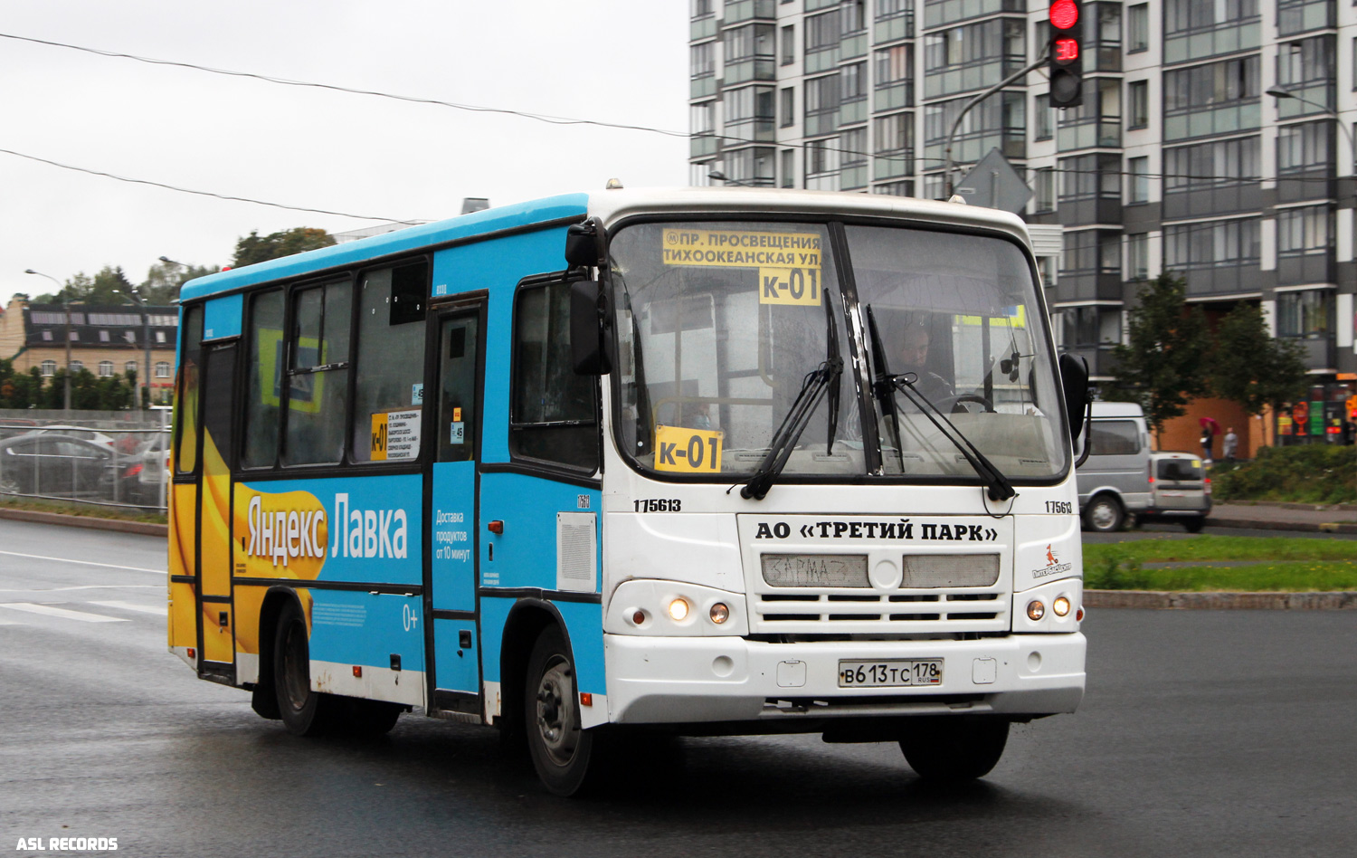 Санкт-Петербург, ПАЗ-320402-05 № В 613 ТС 178