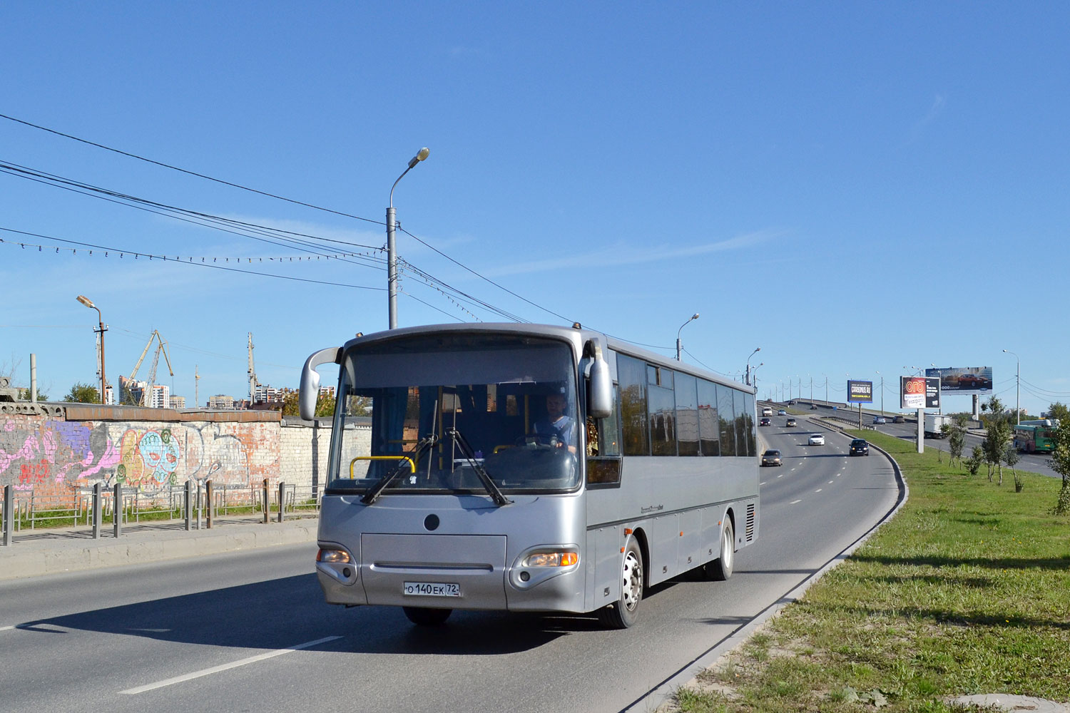 Тюменская область, КАвЗ-4238-01 № О 140 ЕК 72