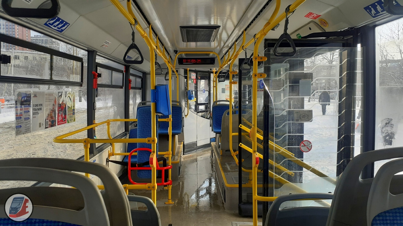 Sverdlovsk region, NefAZ-5299-40-52 # 921
