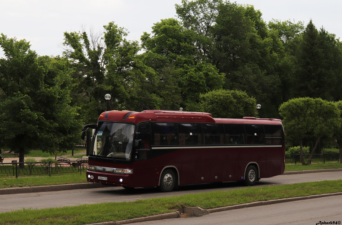 Красноярский край, Kia Granbird № Х 206 РР 124