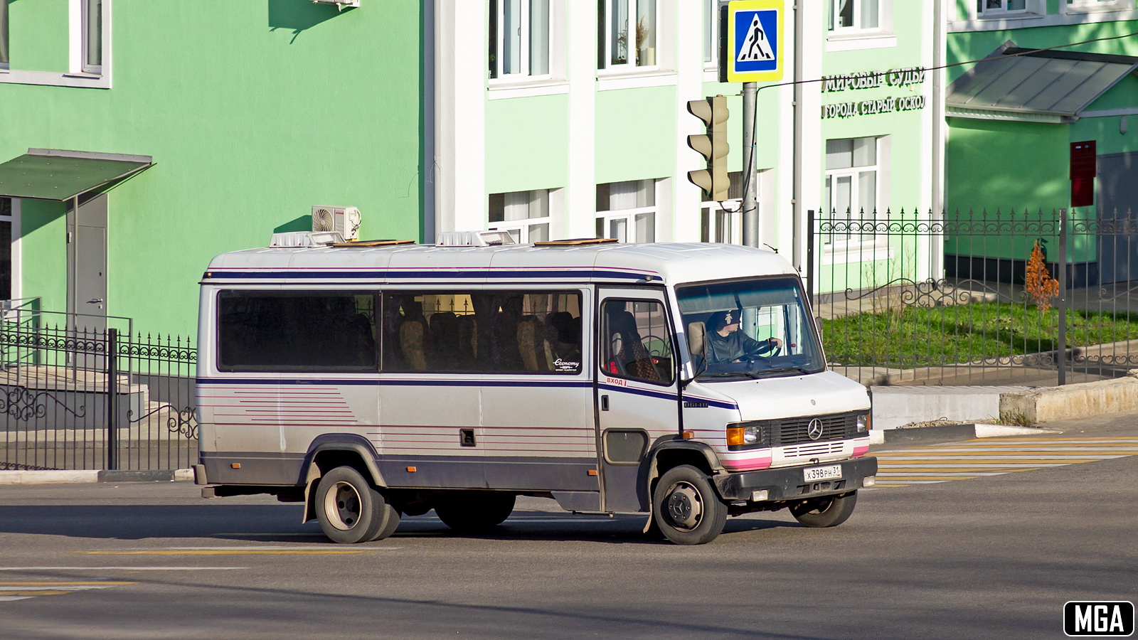 Белгородская область, Ernst Auwärter Economy № Х 398 РН 31 Белгородская область, Ernst Auwärter Economy № Х 398 РН 31