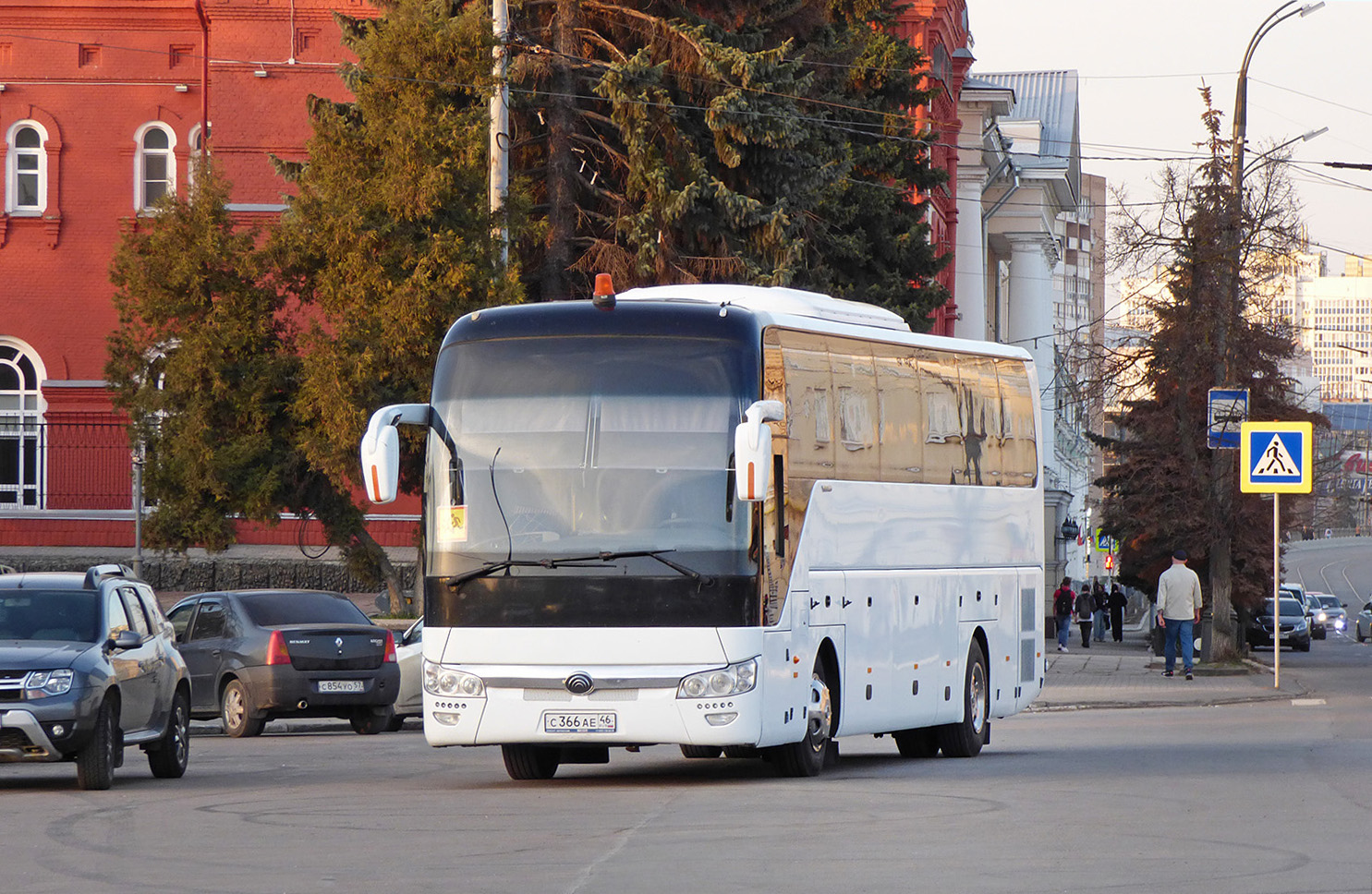 Курская область, Yutong ZK6122H9 № С 366 АЕ 46