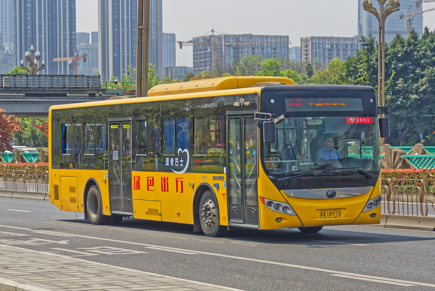 Китай, Yutong E12 (ZK6125BEVG14) № S3121