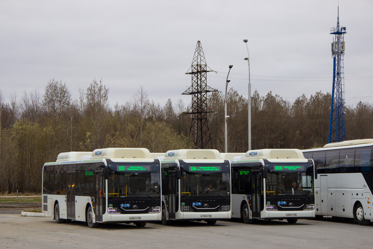 Ханты-Мансийский АО, Yutong ZK6116HG № Е 206 ТУ 186; Ханты-Мансийский АО — Автобусные вокзалы, станции и конечные остановки; Ханты-Мансийский АО — Разные фотографии
