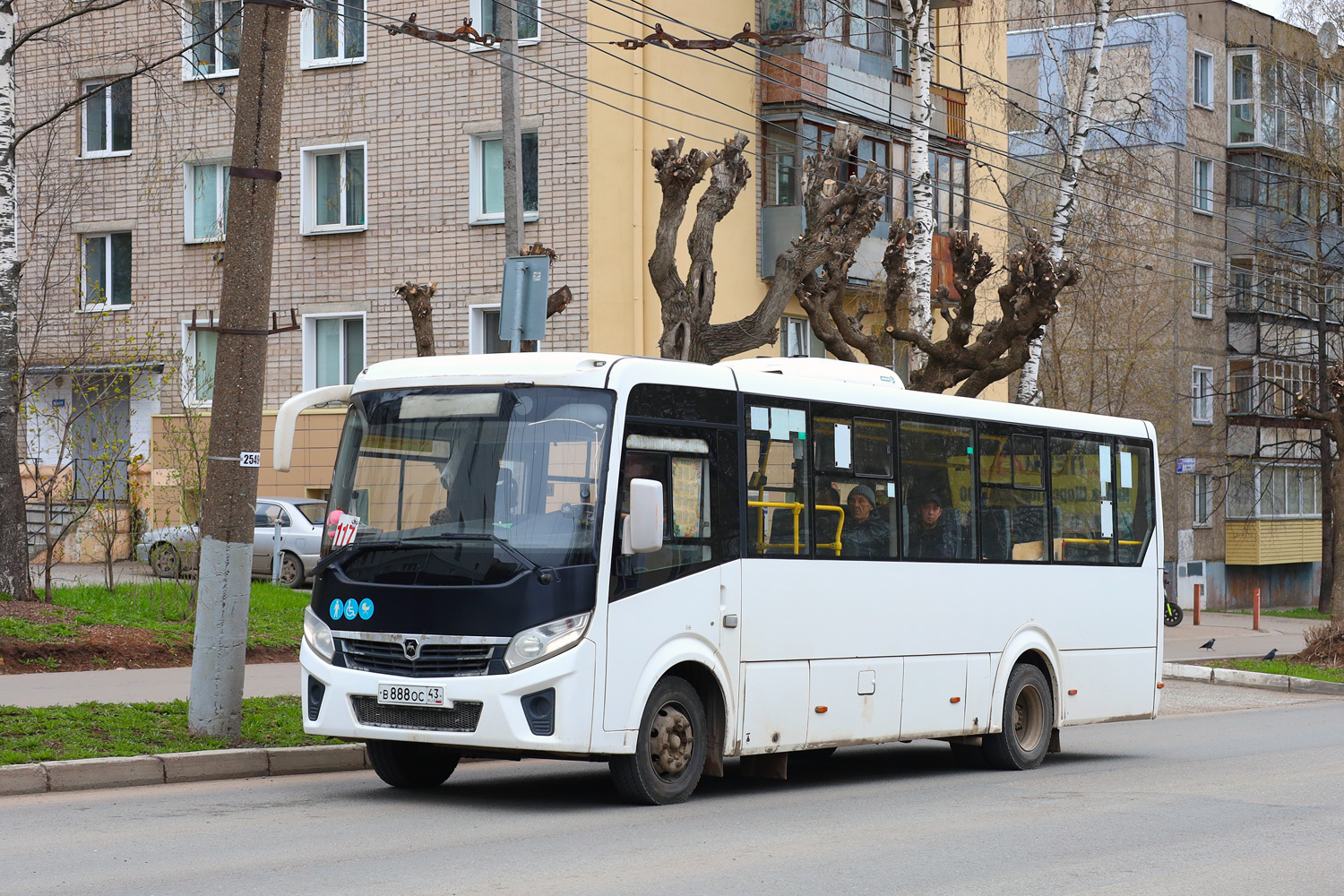 Кировская область, ПАЗ-320415-04 "Vector Next" № В 888 ОС 43