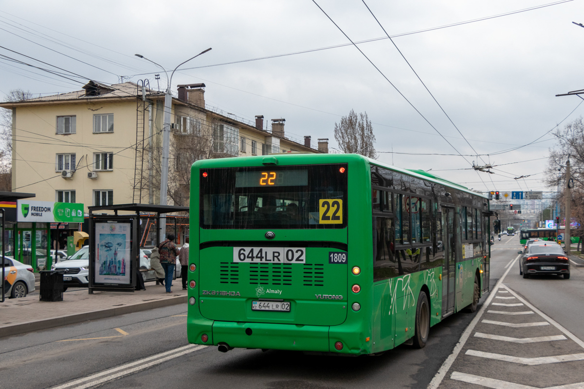 Алматы, Yutong ZK6118HGA № 1809