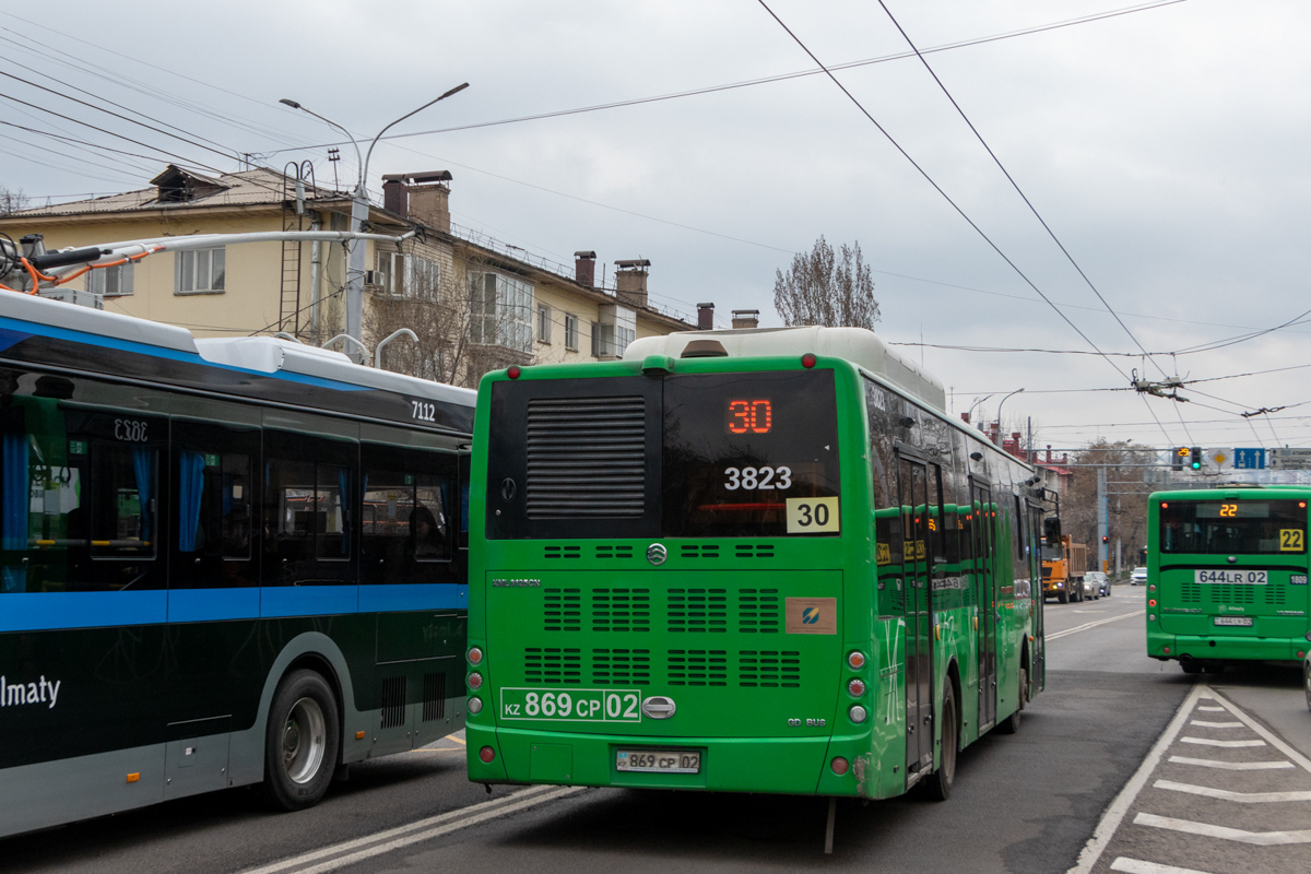 Алматы, Golden Dragon XML6125CN (Hyundai Trans Auto) № 3823