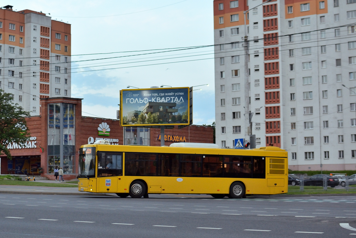 Минск, МАЗ-203.015 № 014930