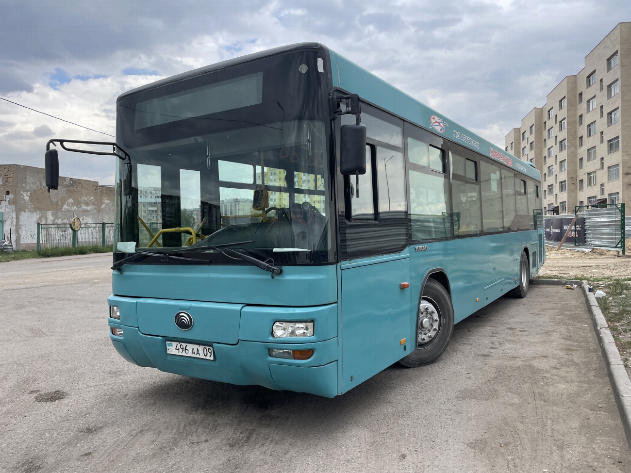 Карагандинская область, Yutong ZK6118HGA № 496 AA 09