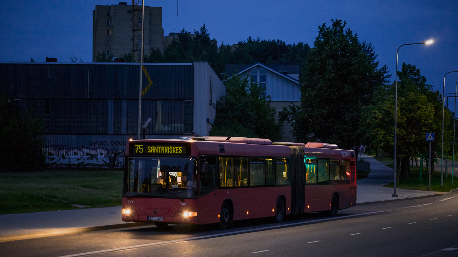 Литва, Volvo 7700A № 742