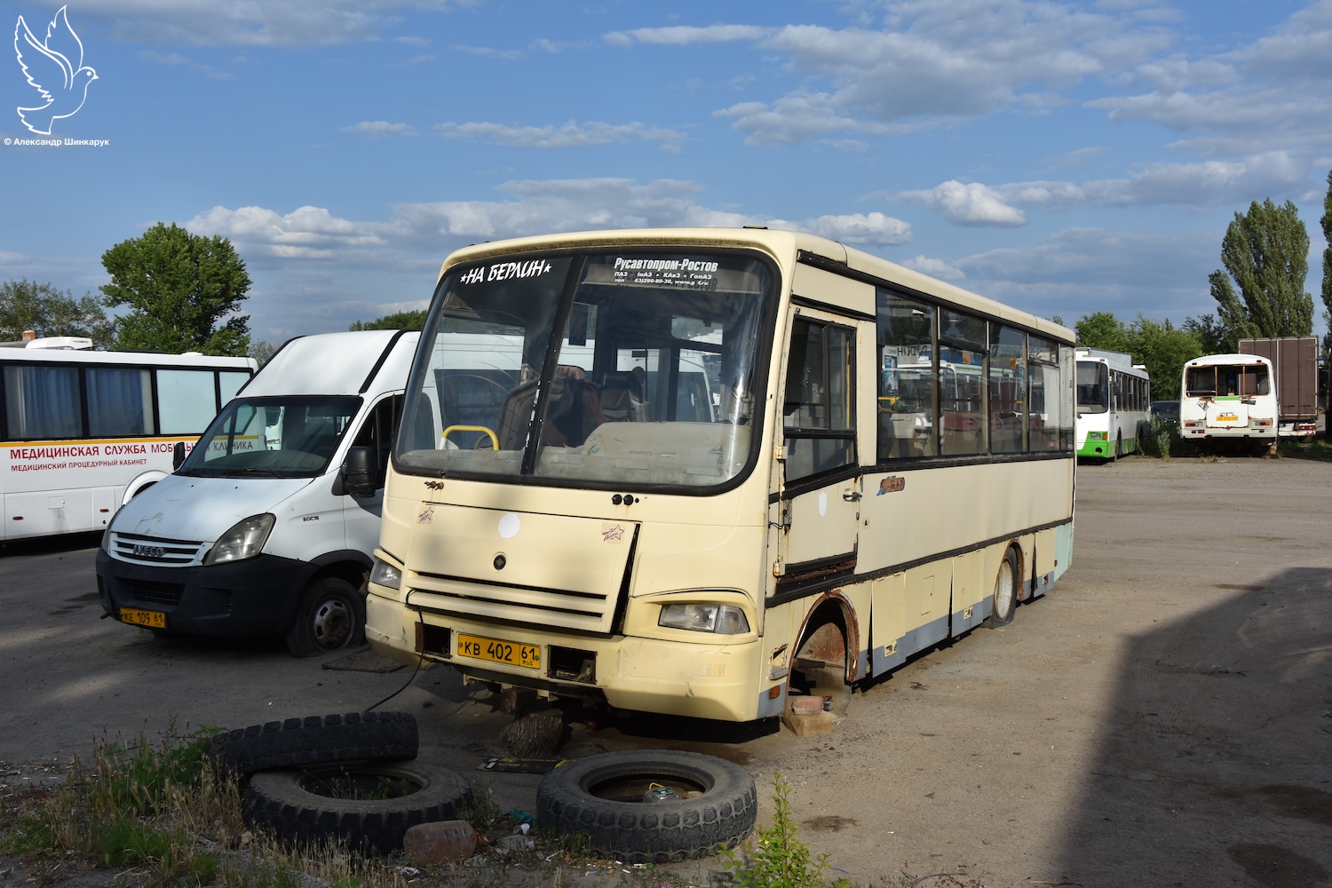 Ростовская область, ПАЗ-320401-01 № КВ 402 61; Ростовская область, ЛиАЗ-5256.36 № АХ 707 36