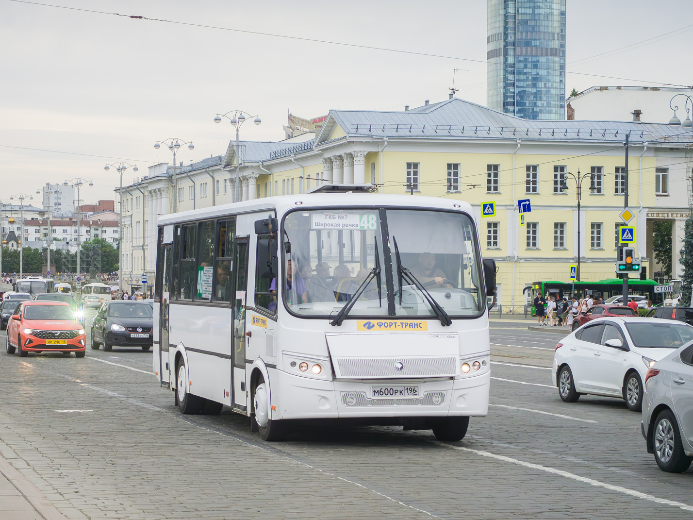 Свердловская область, ПАЗ-320412-04 "Вектор" № М 600 РК 196