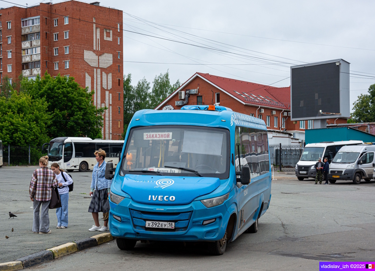 Удмуртия, Нижегородец-VSN700 (IVECO) № Х 392 ЕУ 18