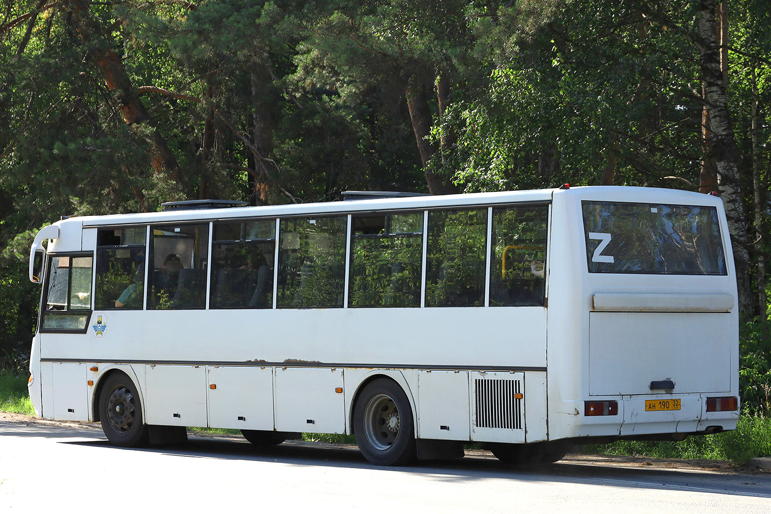 Брянская область, КАвЗ-4238-41 № 465