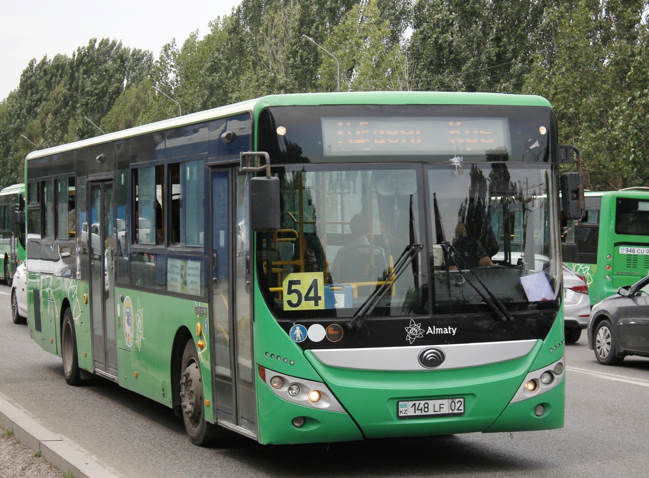 Алматы, Yutong ZK6118HGA № 148 LF 02