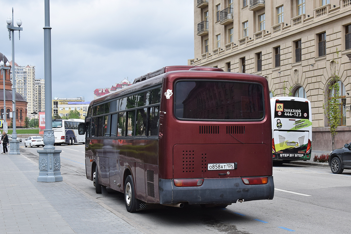 Волгоградская область, Hyundai AeroTown № О 858 АТ 134