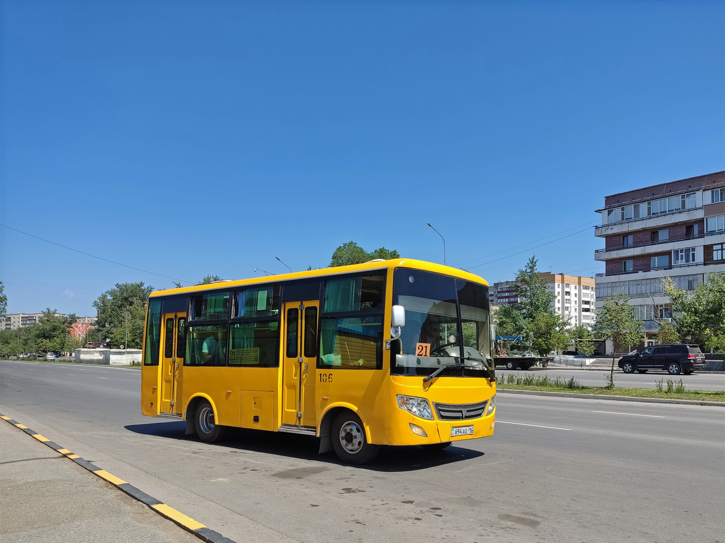 Абайская область, Dongfeng BWC6665GA5 (Qilu/СемАЗ) № 106