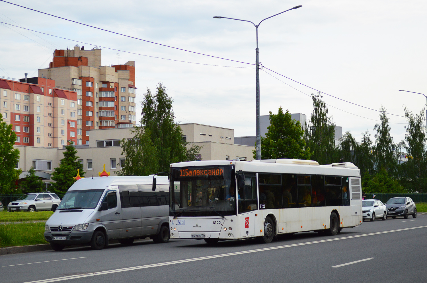 Санкт-Петербург, МАЗ-203.085 № 8122