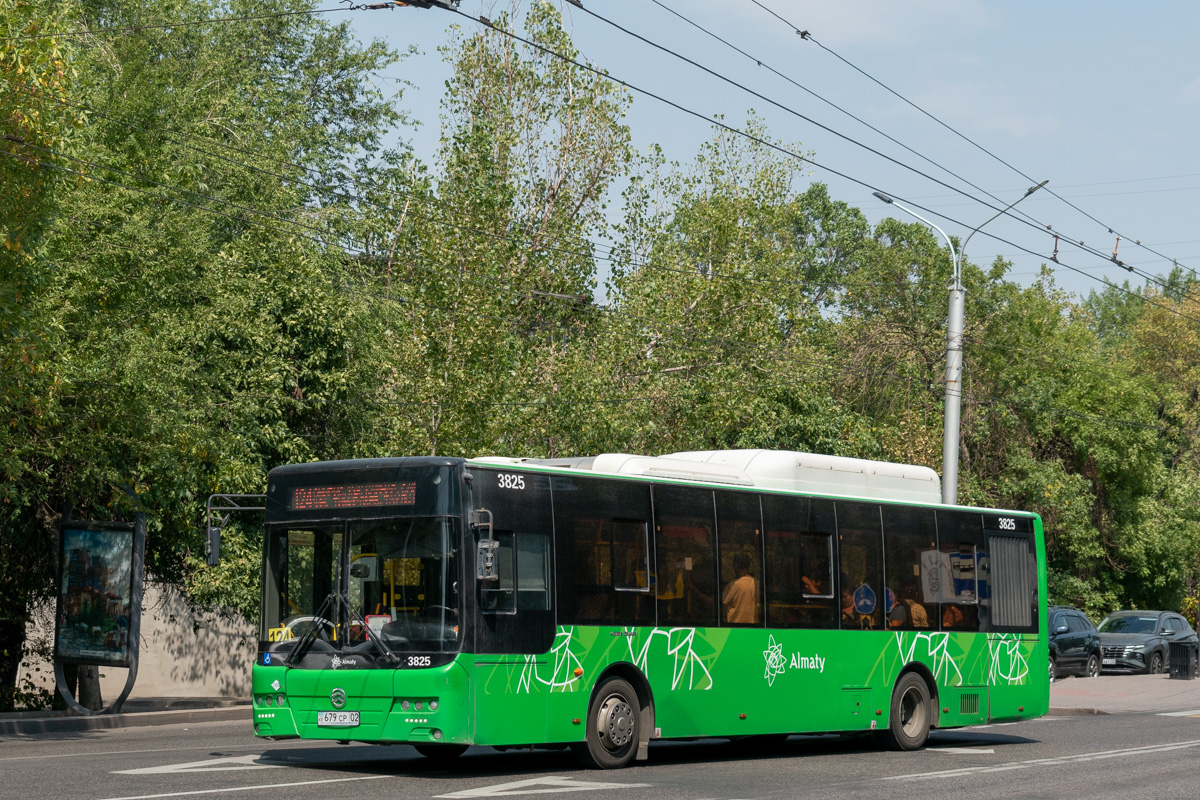 Алматы, Golden Dragon XML6125CN (Hyundai Trans Auto) № 3825