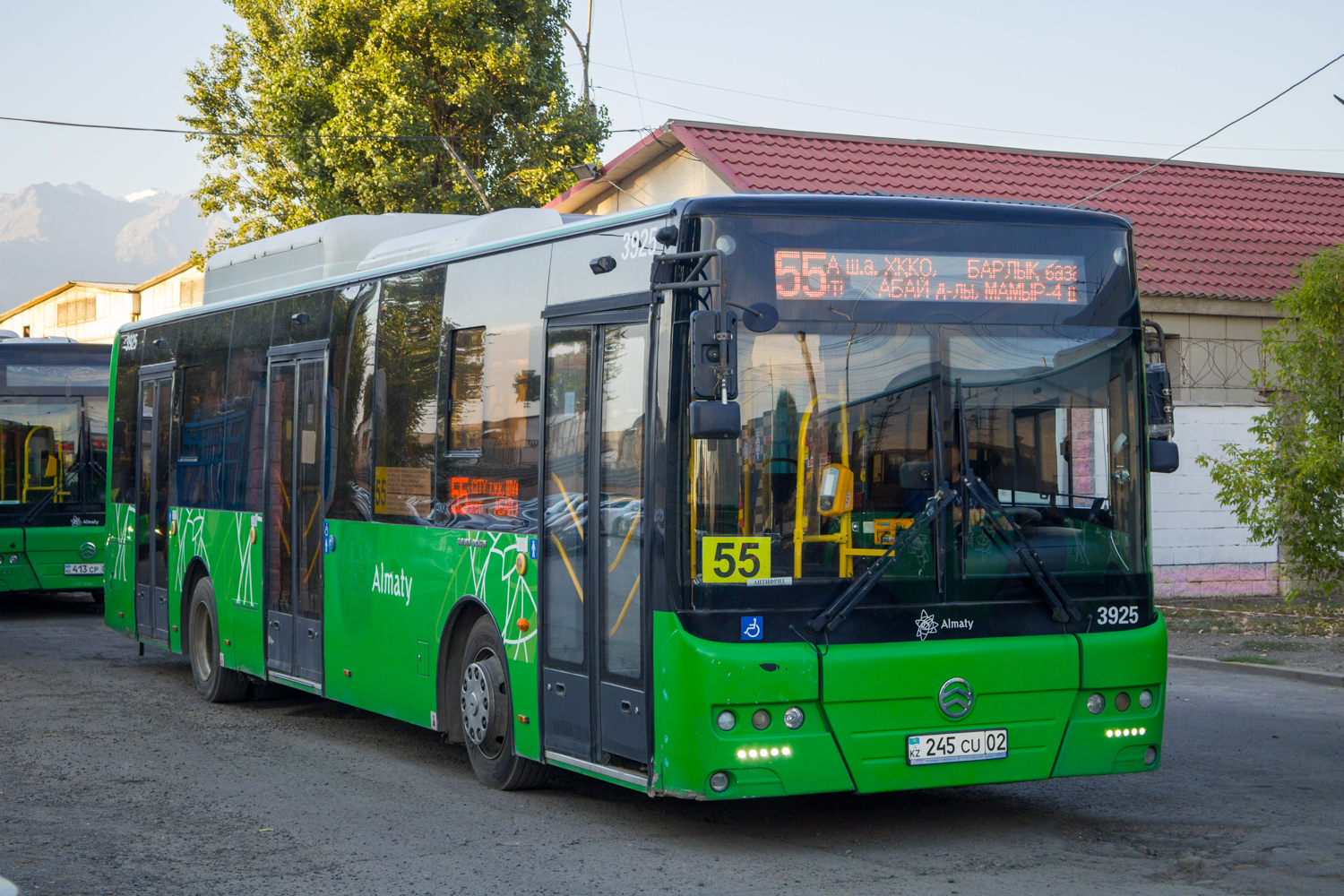 Алматы, Golden Dragon XML6125CN (Hyundai Trans Auto) № 3925