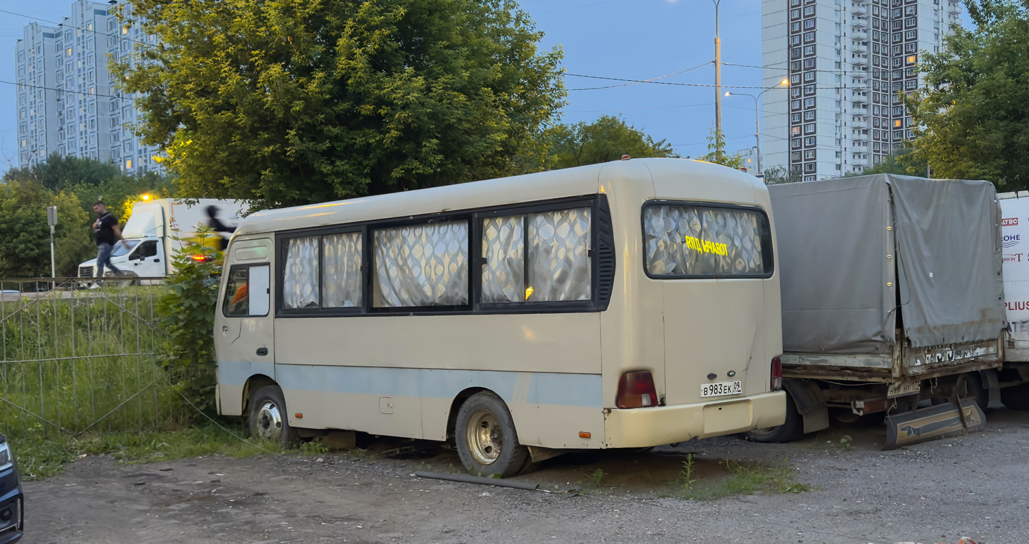 Карачаево-Черкесия, Hyundai County SWB C08 (РЗГА) № В 983 ЕК 09