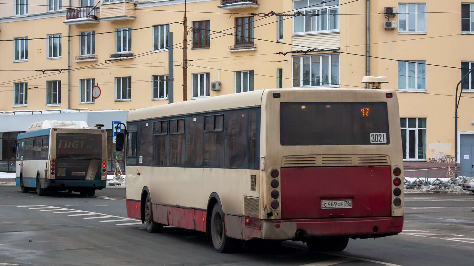 Ярославская область, ЛиАЗ-5293.70 № 930; Ярославская область, ЛиАЗ-5256.53 № 3021