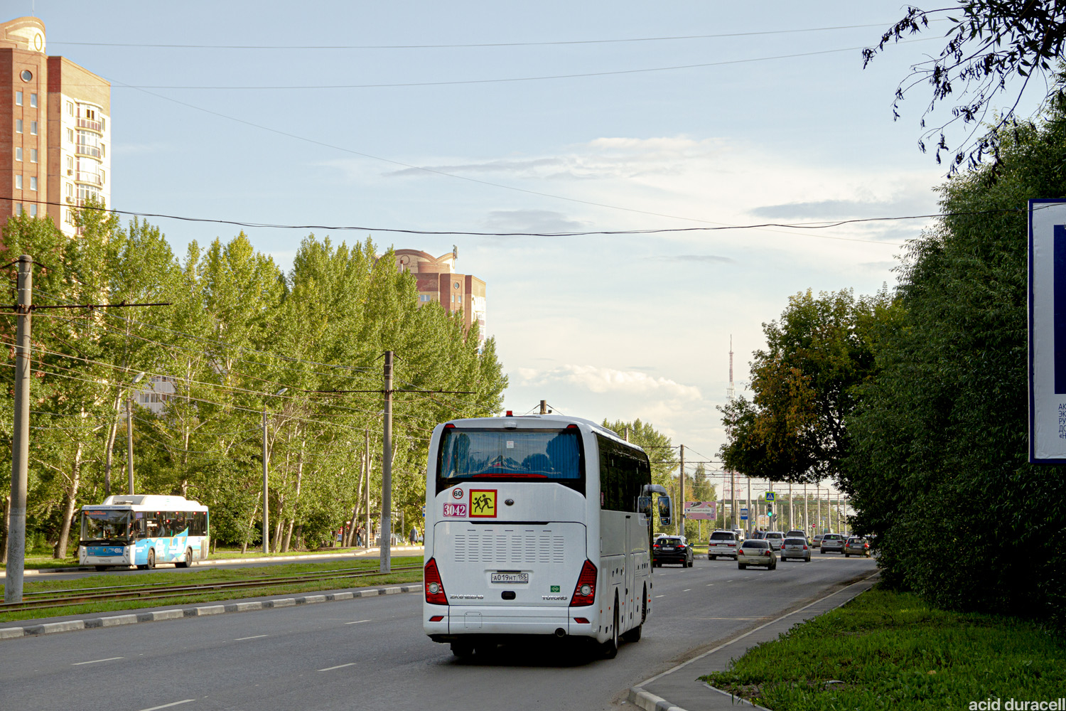 Омская область, Yutong ZK6122H9 № 3042