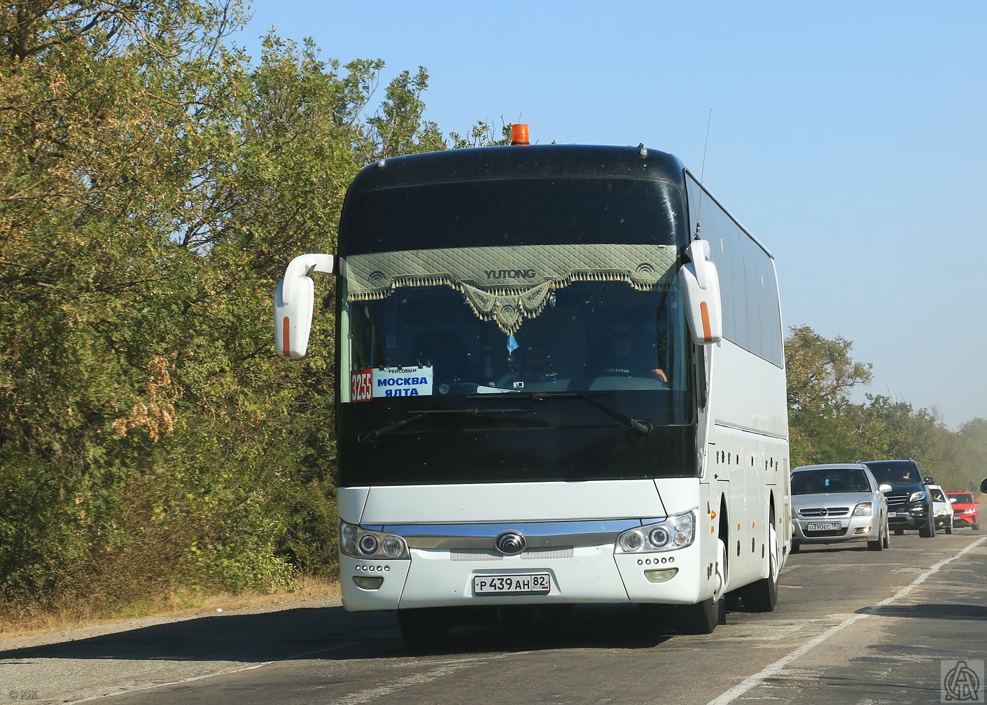Республика Крым, Yutong ZK6122H9 № Р 439 АН 82
