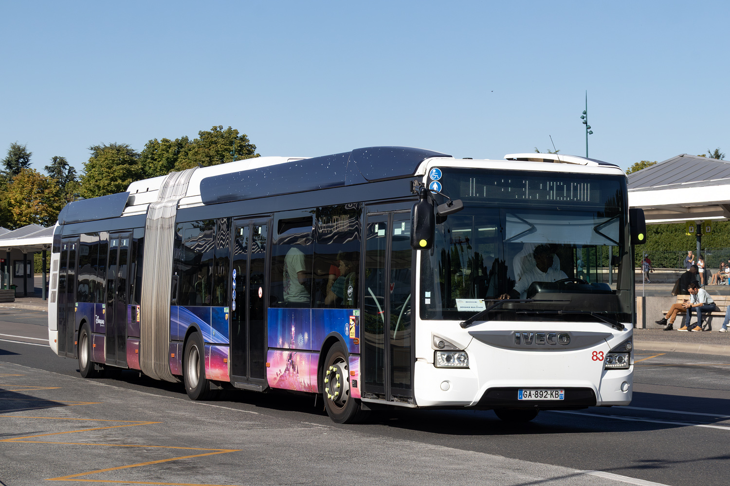 Франция, IVECO Urbanway 18M Hybrid № 83
