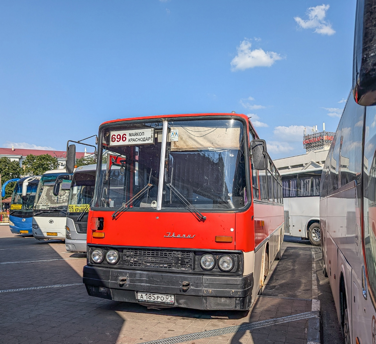 Адыгея, Ikarus 256.54 № А 185 РО 01