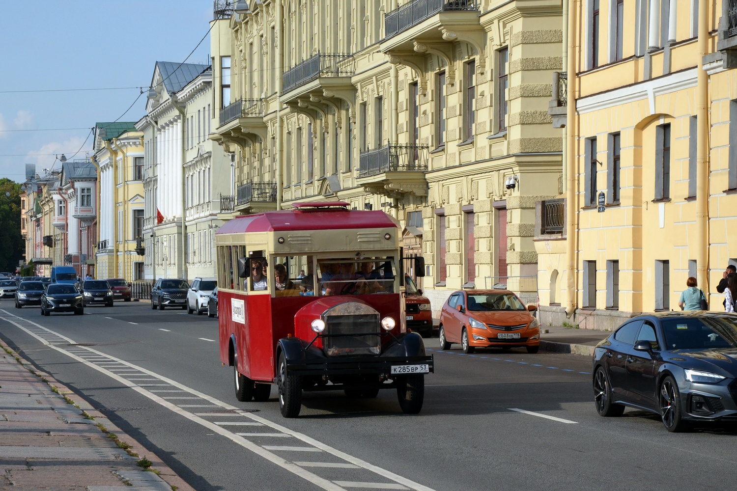 Санкт-Петербург, ЗиС-8 (реплика) № К 285 ВР 53