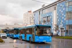 Москва, ЛиАЗ-5292.22 (2-2-2) № 030488; Москва, ЛиАЗ-5292.22 (2-2-2) № 030430