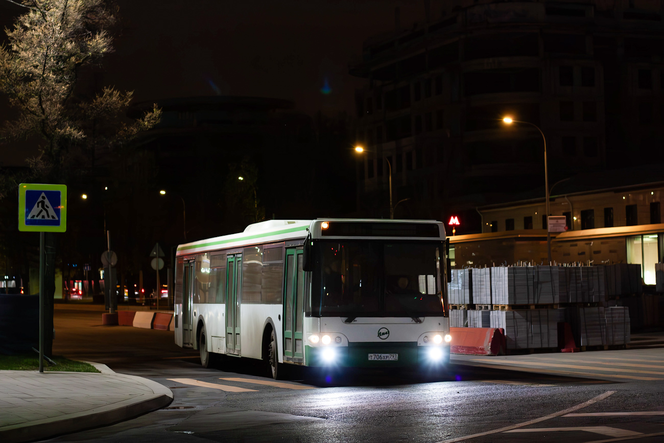 Москва, ЛиАЗ-5292.22 (2-2-2) № Т 706 ХР 797