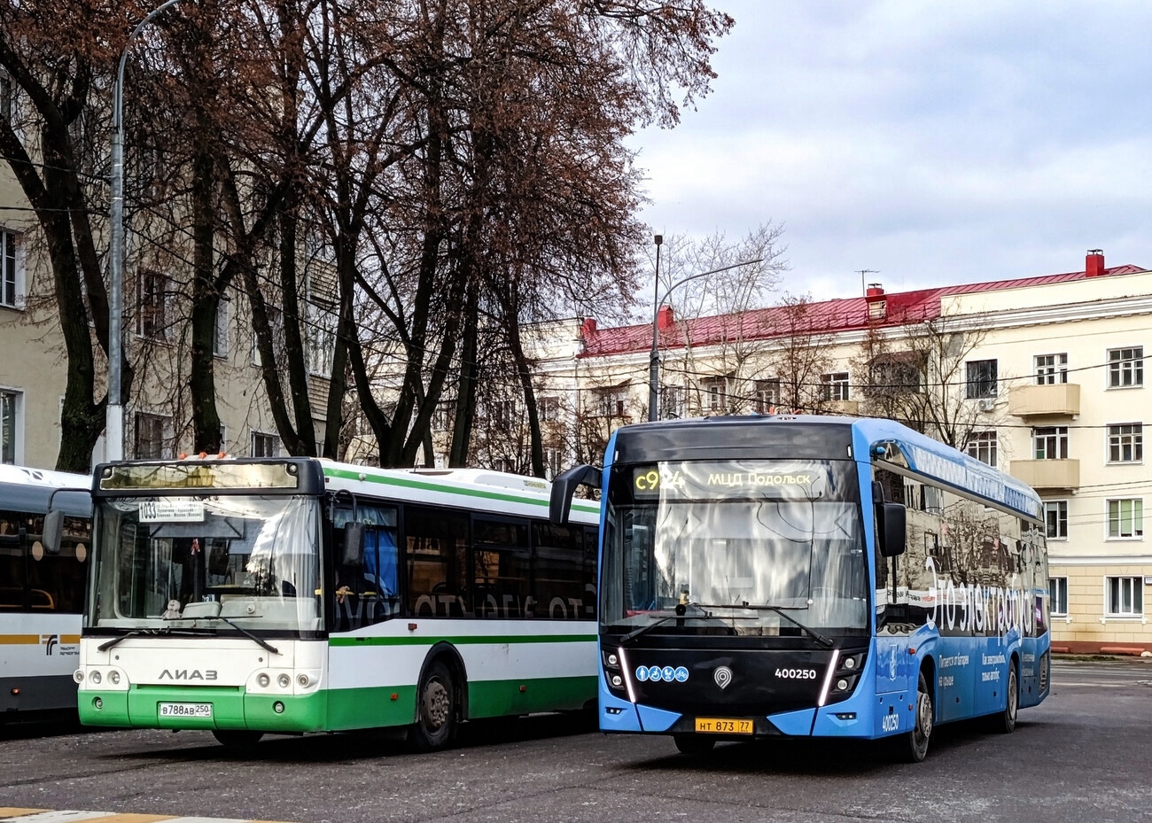 Москва, КАМАЗ-6282 № 400250