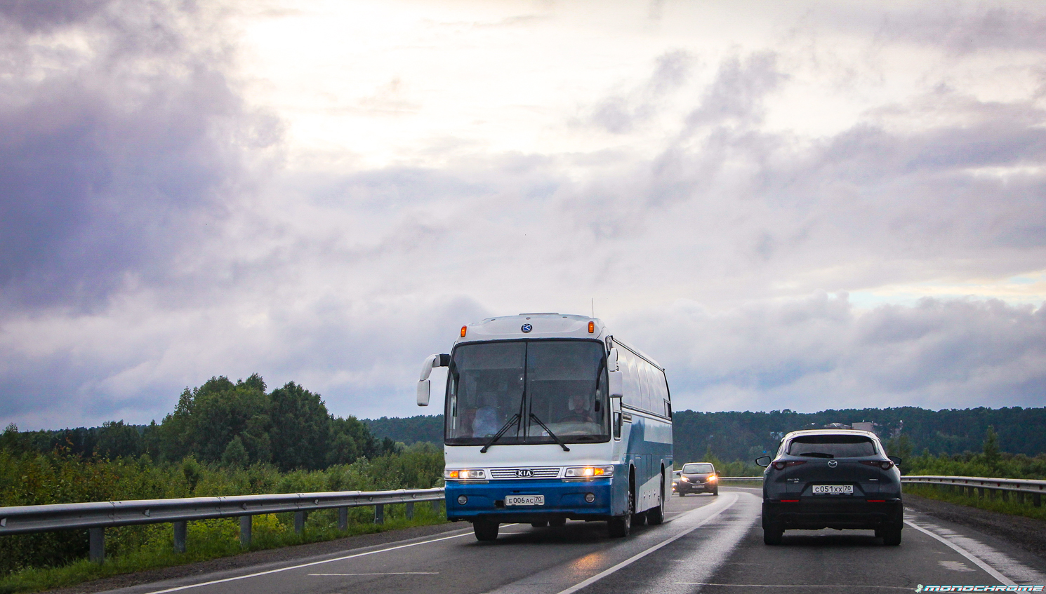 Томская область, Kia Granbird № Е 006 АС 70