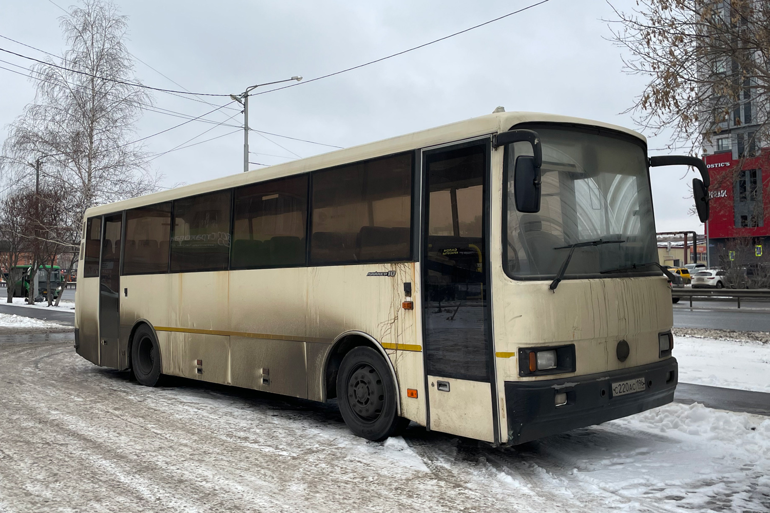 Свердловская область, ЛАЗ-4207JT "Лайнер-10" № С 220 АС 196
