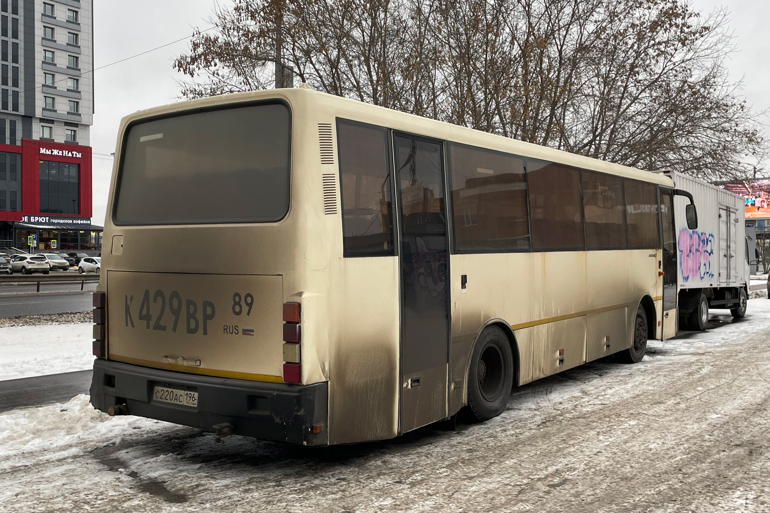 Свердловская область, ЛАЗ-4207JT "Лайнер-10" № С 220 АС 196