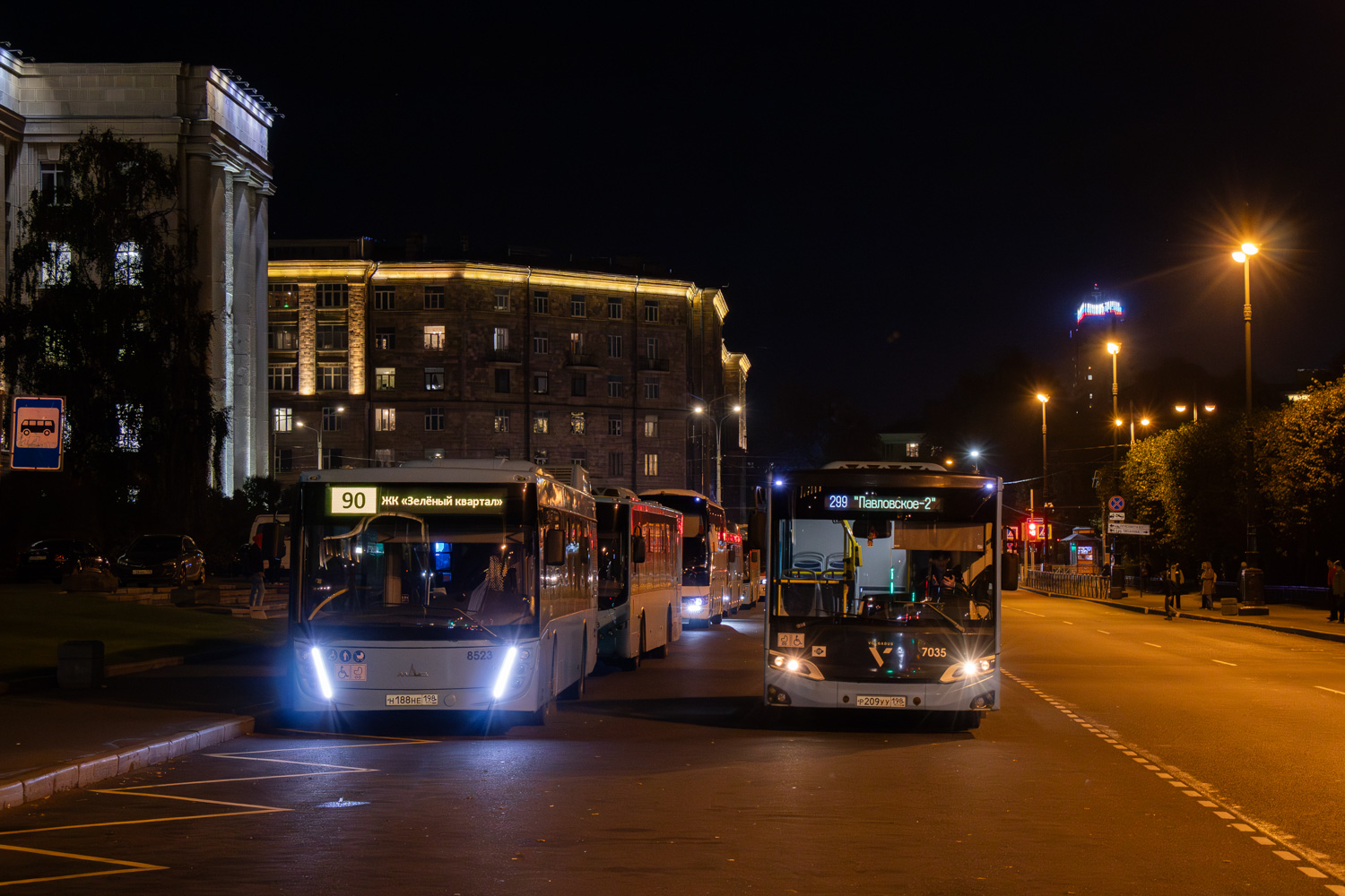 Санкт-Петербург, МАЗ-203.047 № 8523; Санкт-Петербург, Volgabus-5270.G4 (LNG) № 6348; Санкт-Петербург, Volgabus-4298.G4 (LNG) № 7035