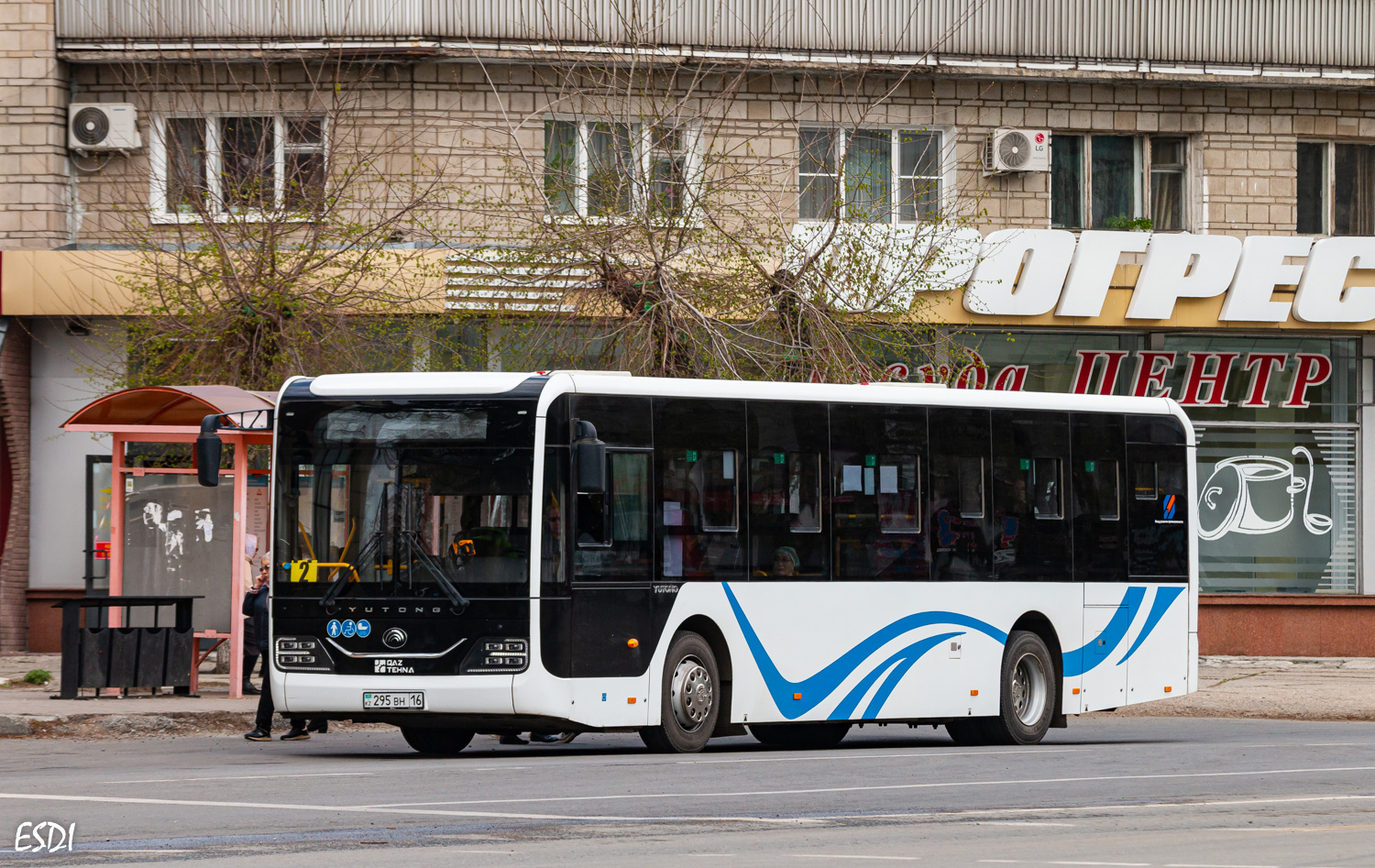 Восточно-Казахстанская область, Yutong ZK6116HG (QazTehna) № 295 BH 16