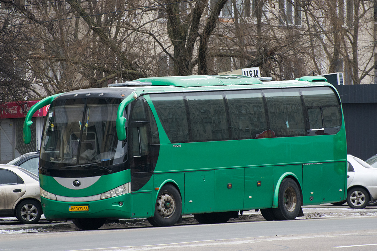Киев, Yutong ZK6100HB № AA 1891 AA
