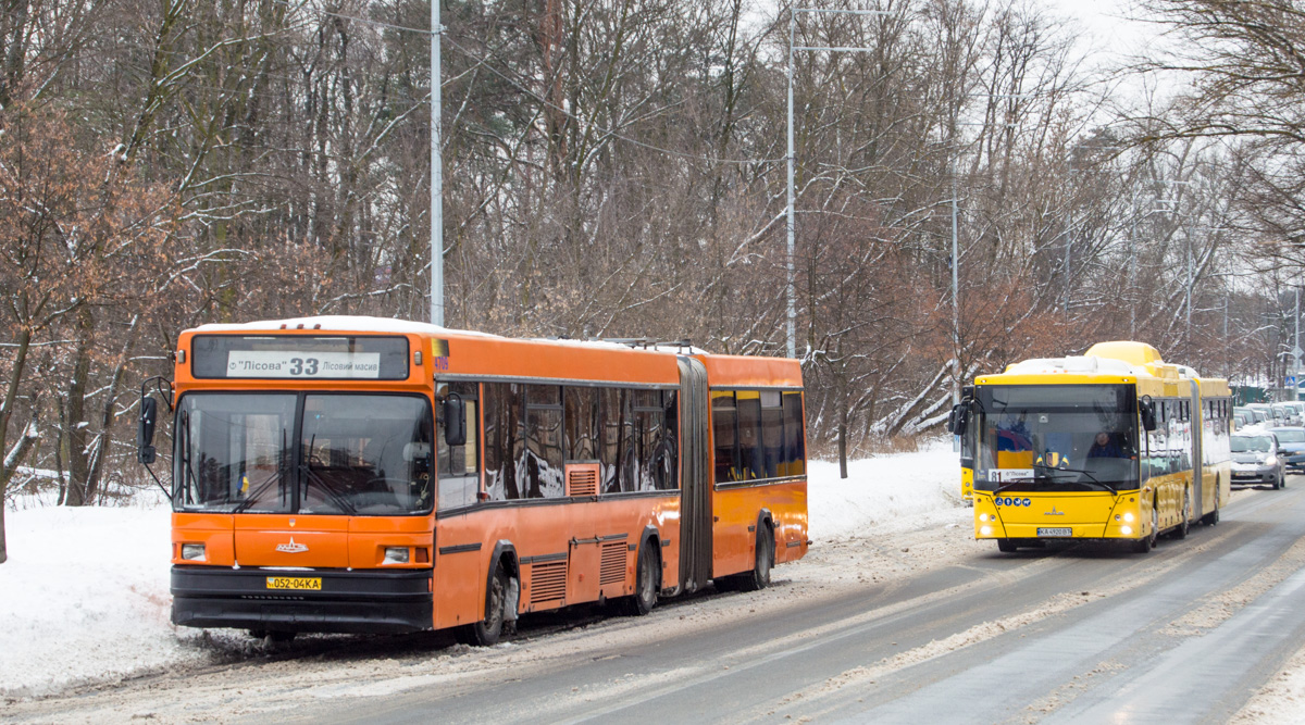 Киев, МАЗ-105.060 № 4709