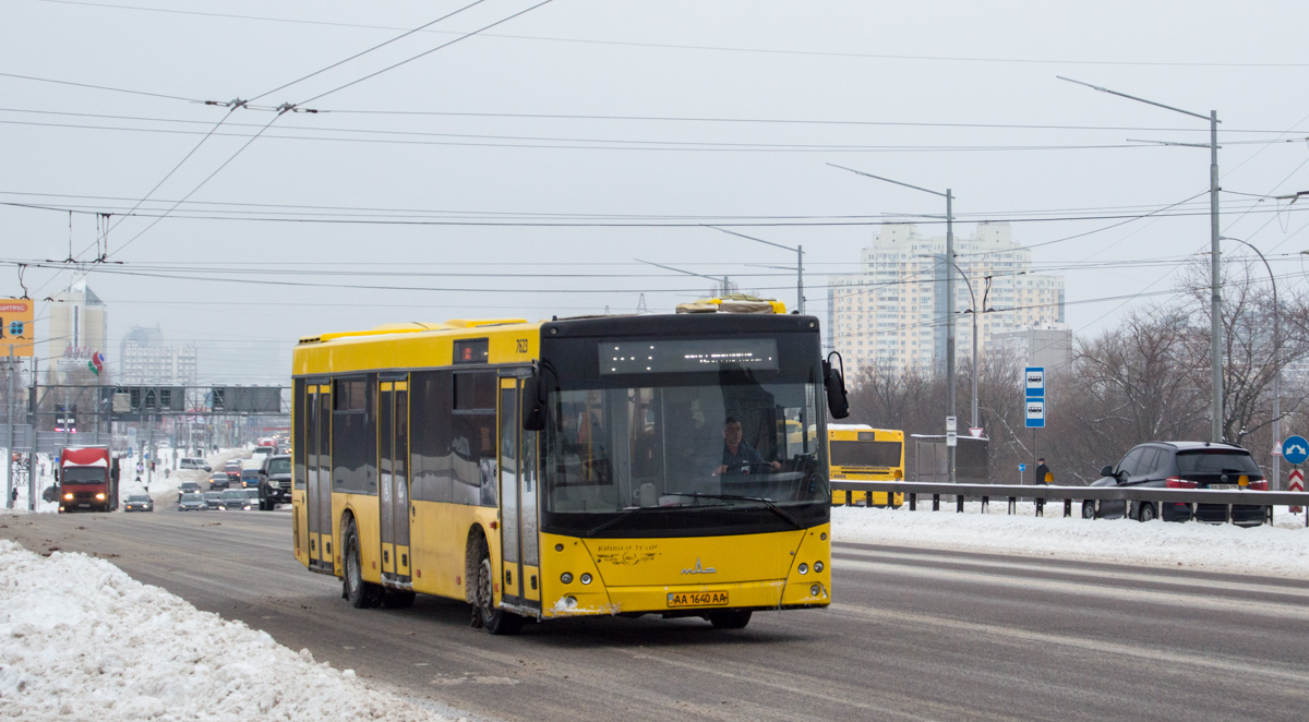 Киев, МАЗ-203.065 № 7623