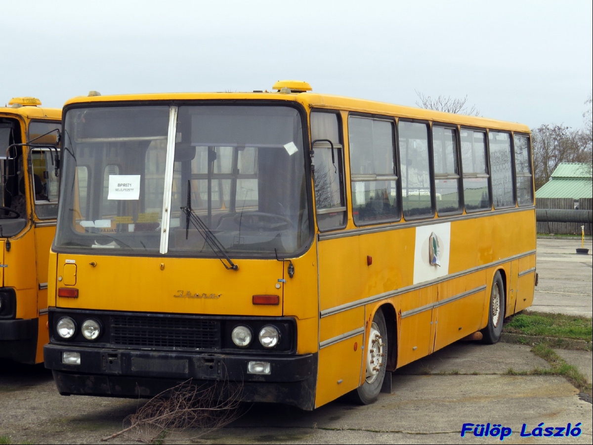 Hungary, Ikarus 260.32 # BPR-671