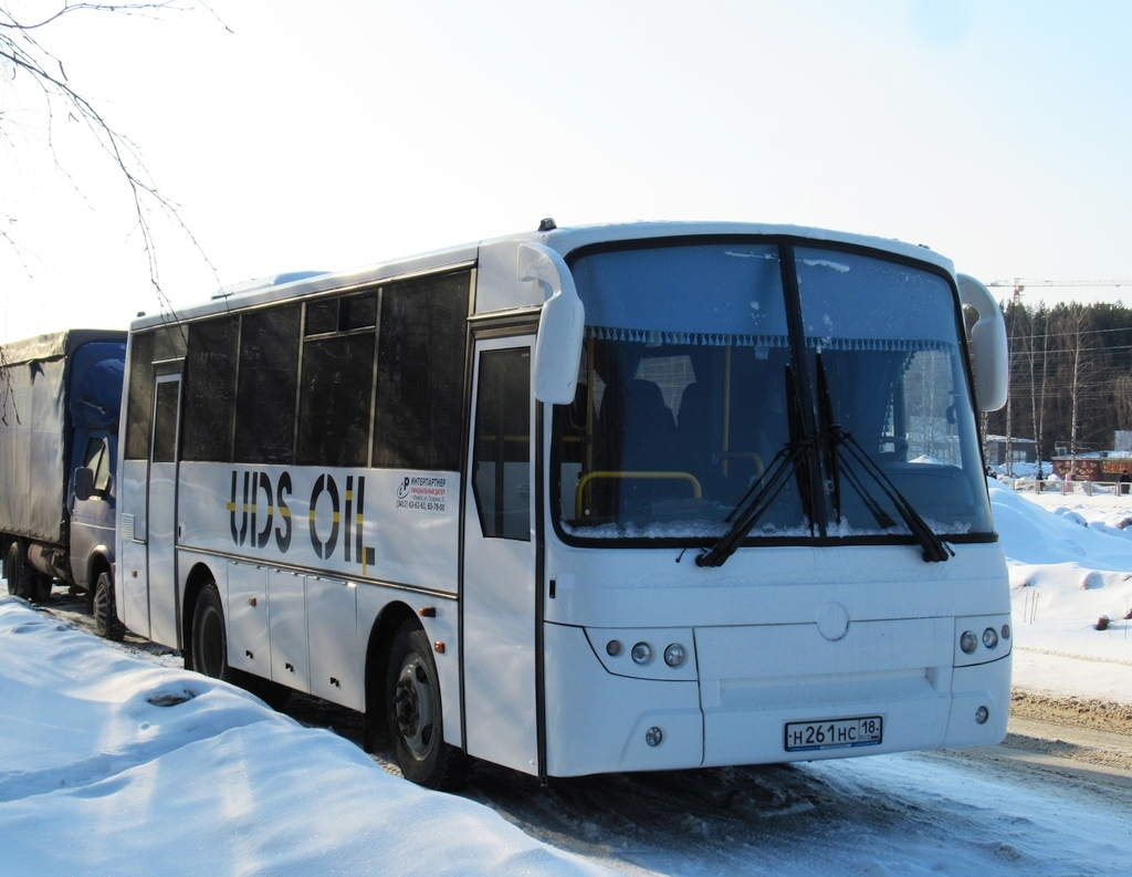 Удмуртия, КАвЗ-4235-62 № Н 261 НС 18