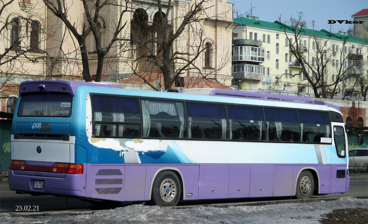Приморский край, Kia AM949 Granbird № Е 180 ТВ 125