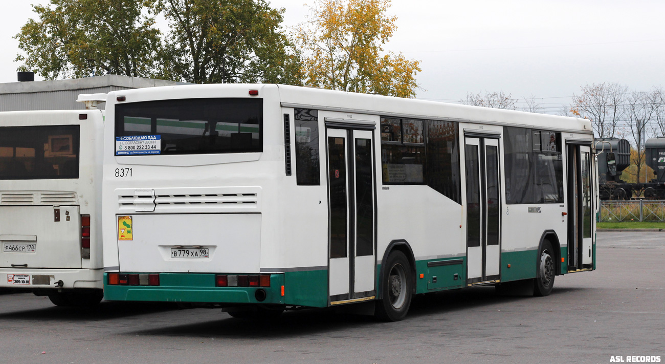 Санкт-Петербург, НефАЗ-5299-30-32 № 8371