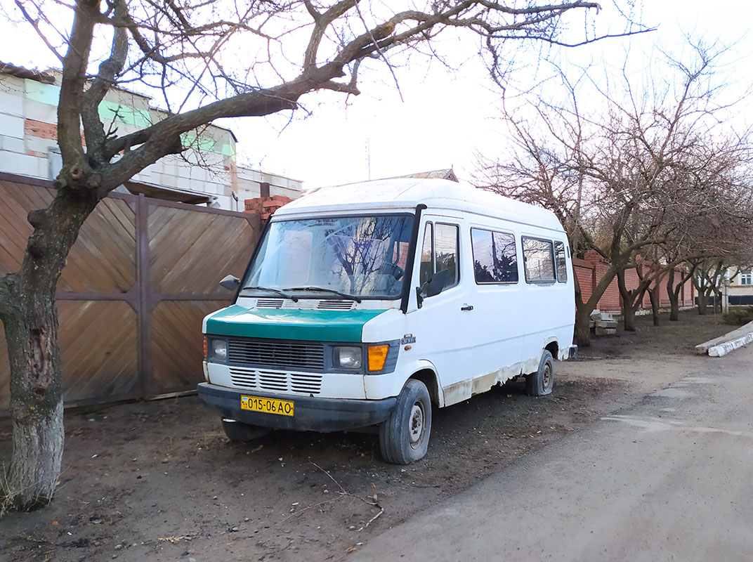 Луганская область, Mercedes-Benz T1 308D № 015-06 АО