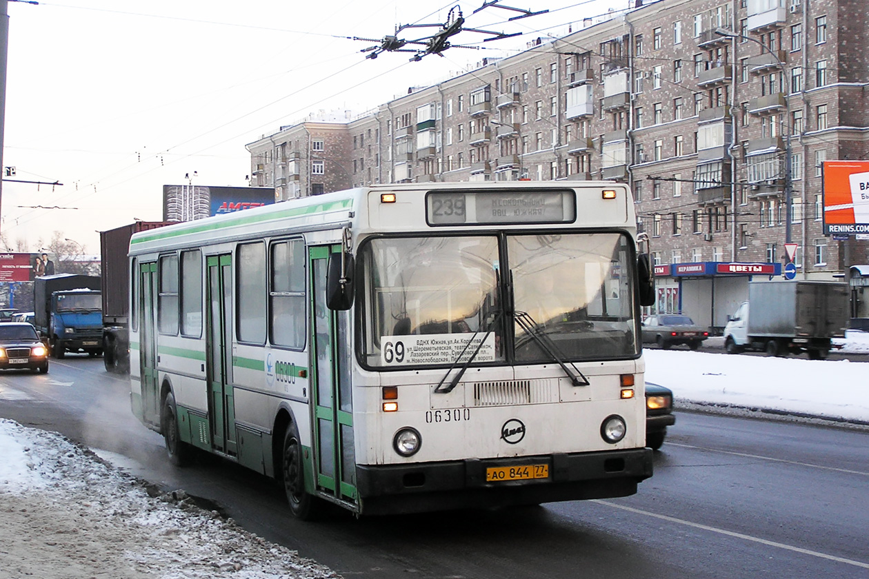 Москва, ЛиАЗ-5256.25 № 06300